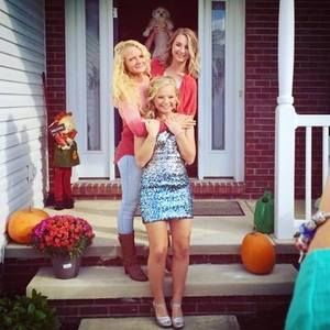 Meet your Posher, Caila